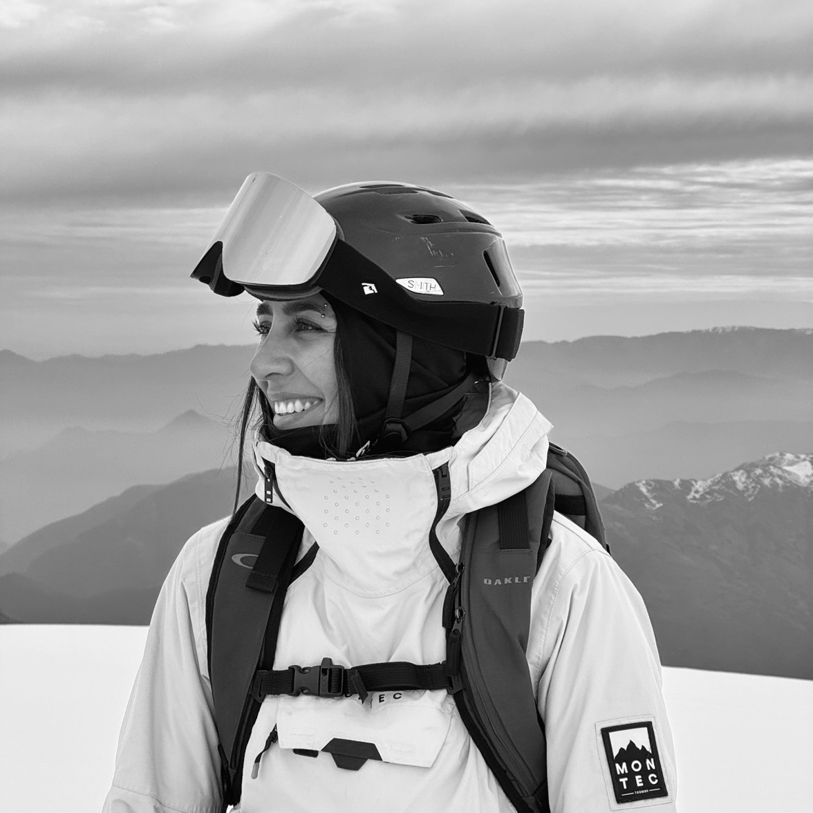 Foto de perfil do instrutor Sayen Torres - Instrutor certificado de esqui e snowboard no SnowMatch