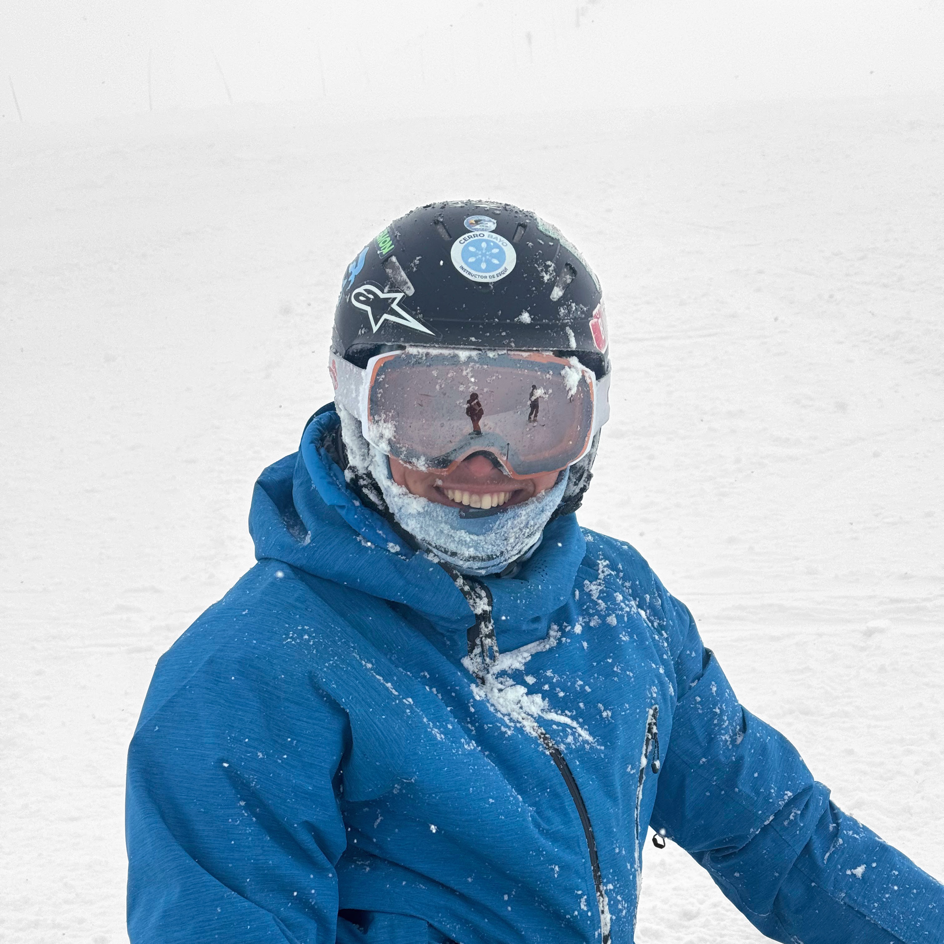 Juan Pablo enseñando esquí en bariloche